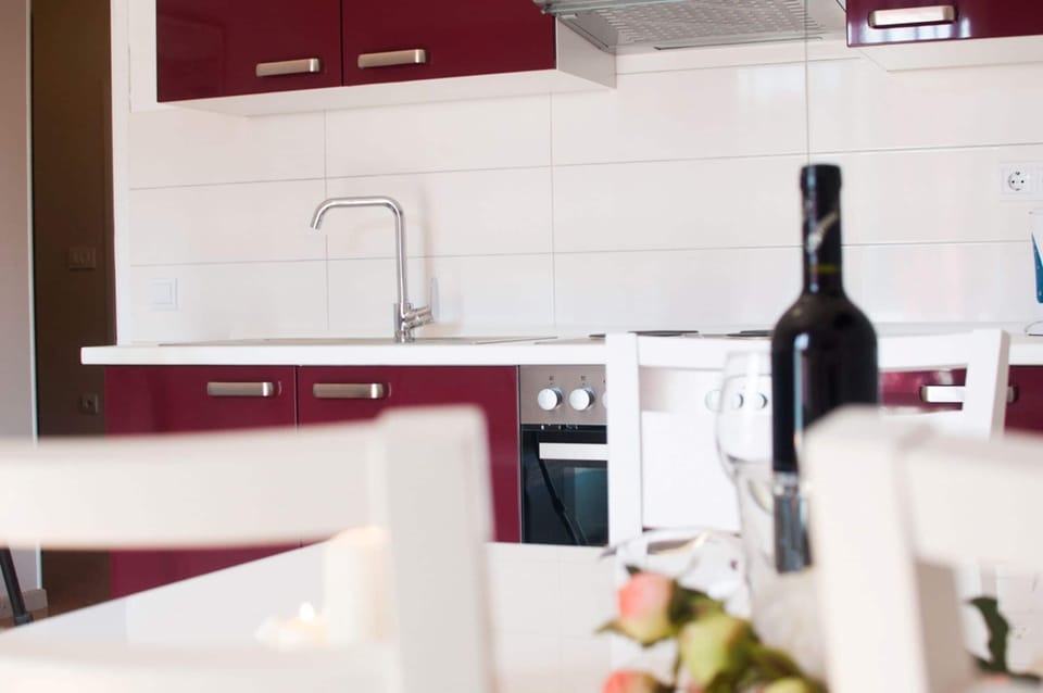 Apartment | Private kitchen | Fridge, microwave, oven, stovetop