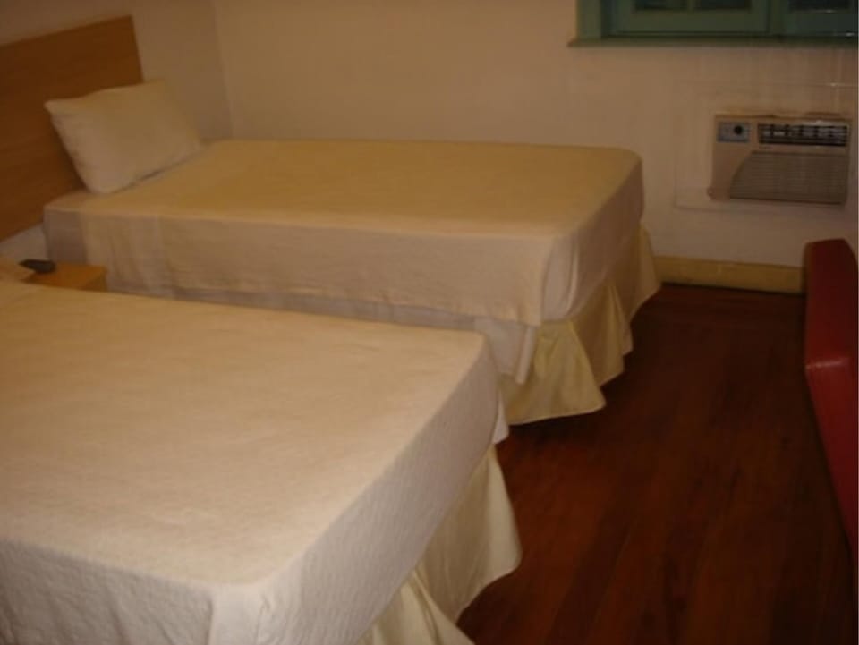 Economy Triple Room | WiFi (free), bed sheets