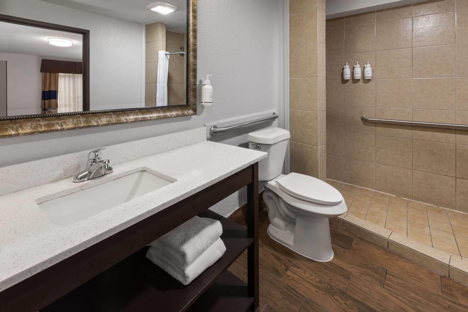 Room, 2 Double Beds, Non Smoking | Accessible bathroom