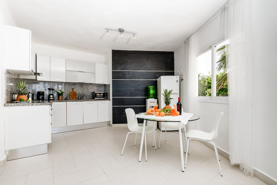 Comfort Apartment | Private kitchen | Cookware/dishes/utensils