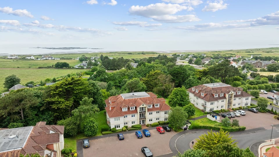 Panoramic Apartment, Private Bathroom, Garden View | Exterior