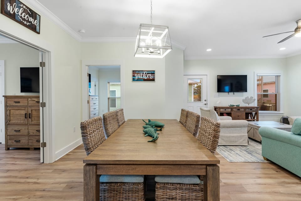 Cottage, 3 Bedrooms | Living area | Smart TV