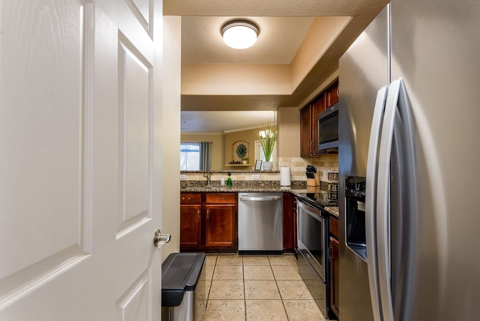 Condo, 2 Bedrooms | Private kitchen | Fridge, oven, coffee/tea maker, toaster