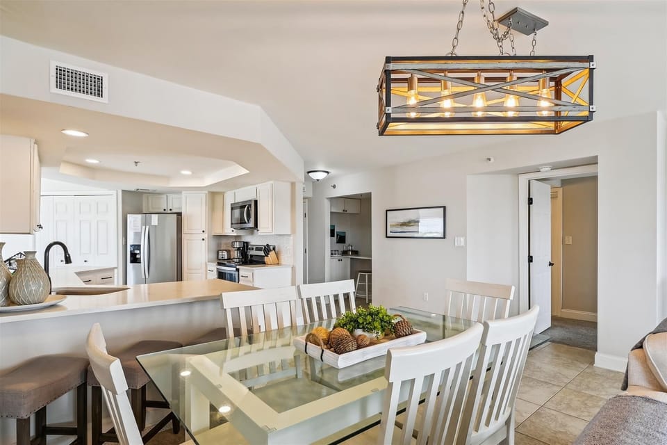 Condo, 3 Bedrooms | Private kitchen | Coffee/tea maker, fridge, oven, stovetop