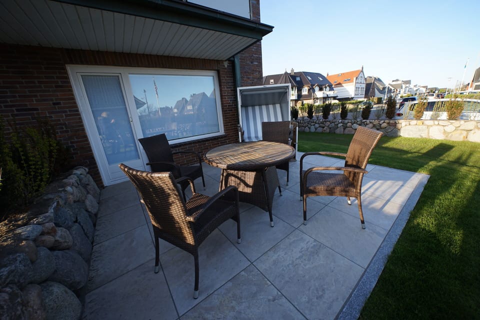 Deluxe Apartment, Private Bathroom | Terrace/patio