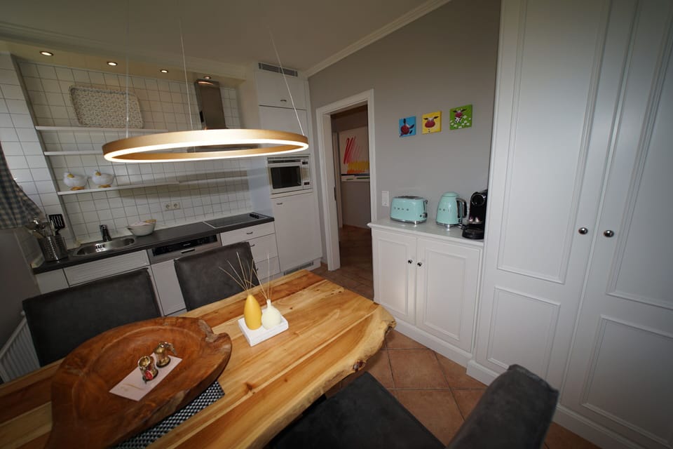 Deluxe Apartment, Private Bathroom | Shared kitchen