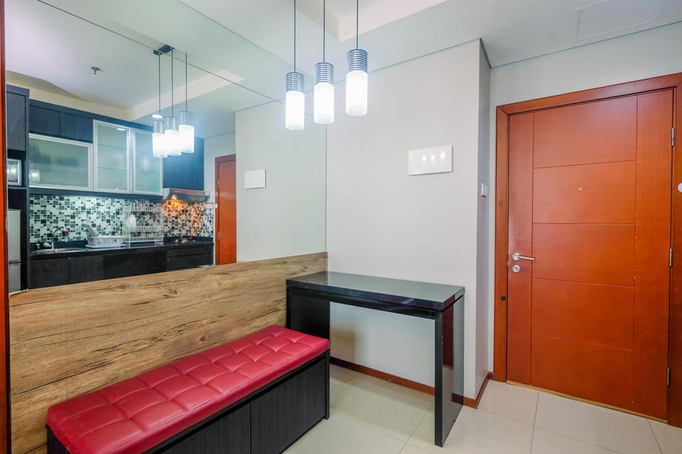 Room | Living area | TV