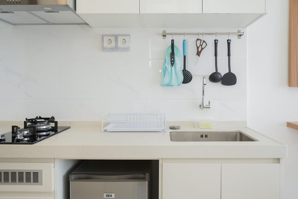 Fridge, stovetop, cookware/dishes/utensils