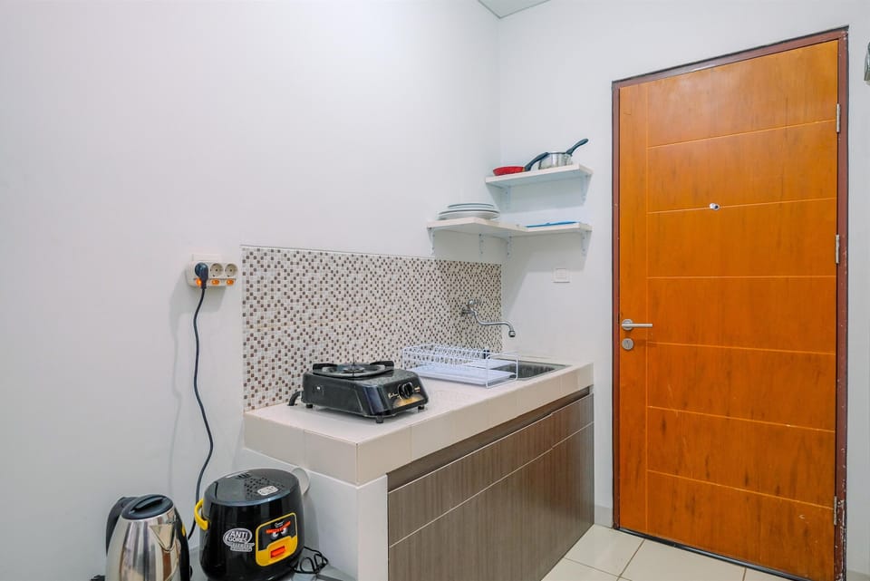 Fridge, stovetop, cookware/dishes/utensils