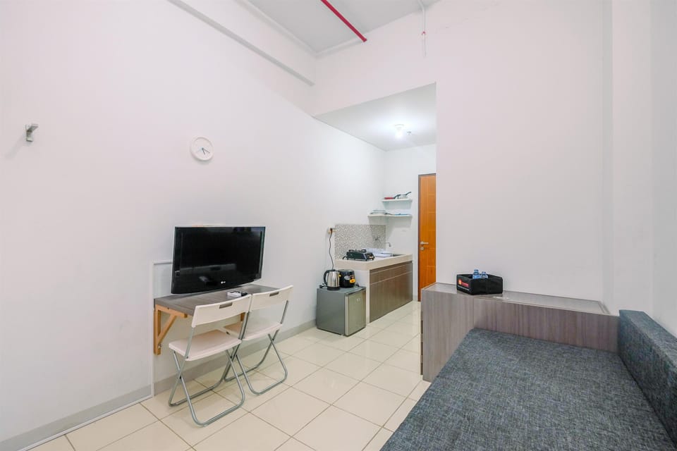 Room | Living area | TV