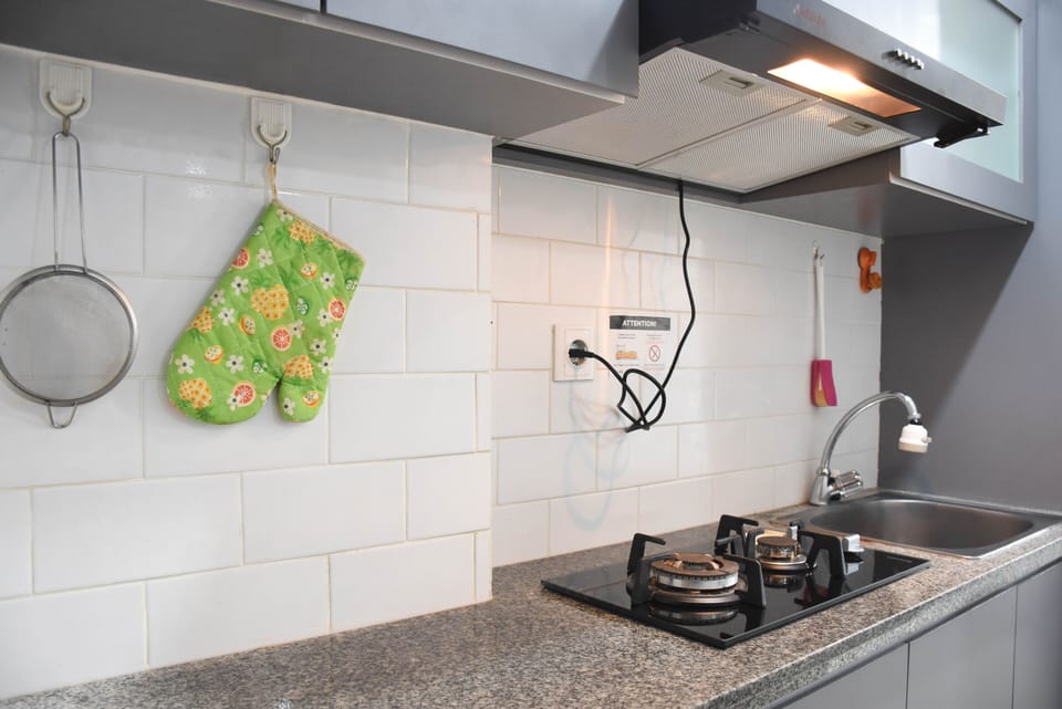 Fridge, stovetop, cookware/dishes/utensils