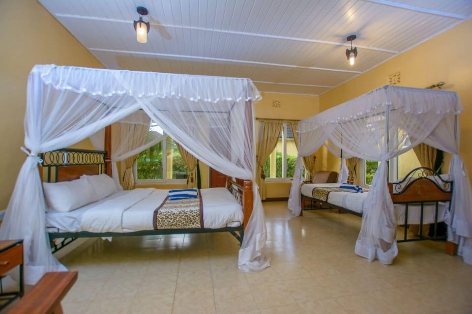Standard Room | Bed sheets