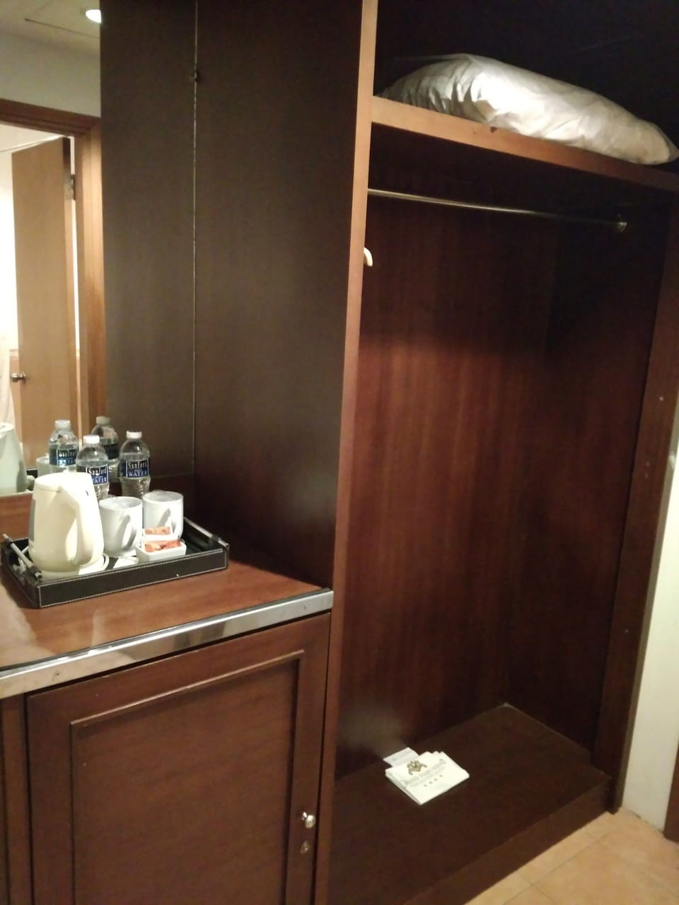 Standard Twin Room, 2 Twin Beds | Room amenity