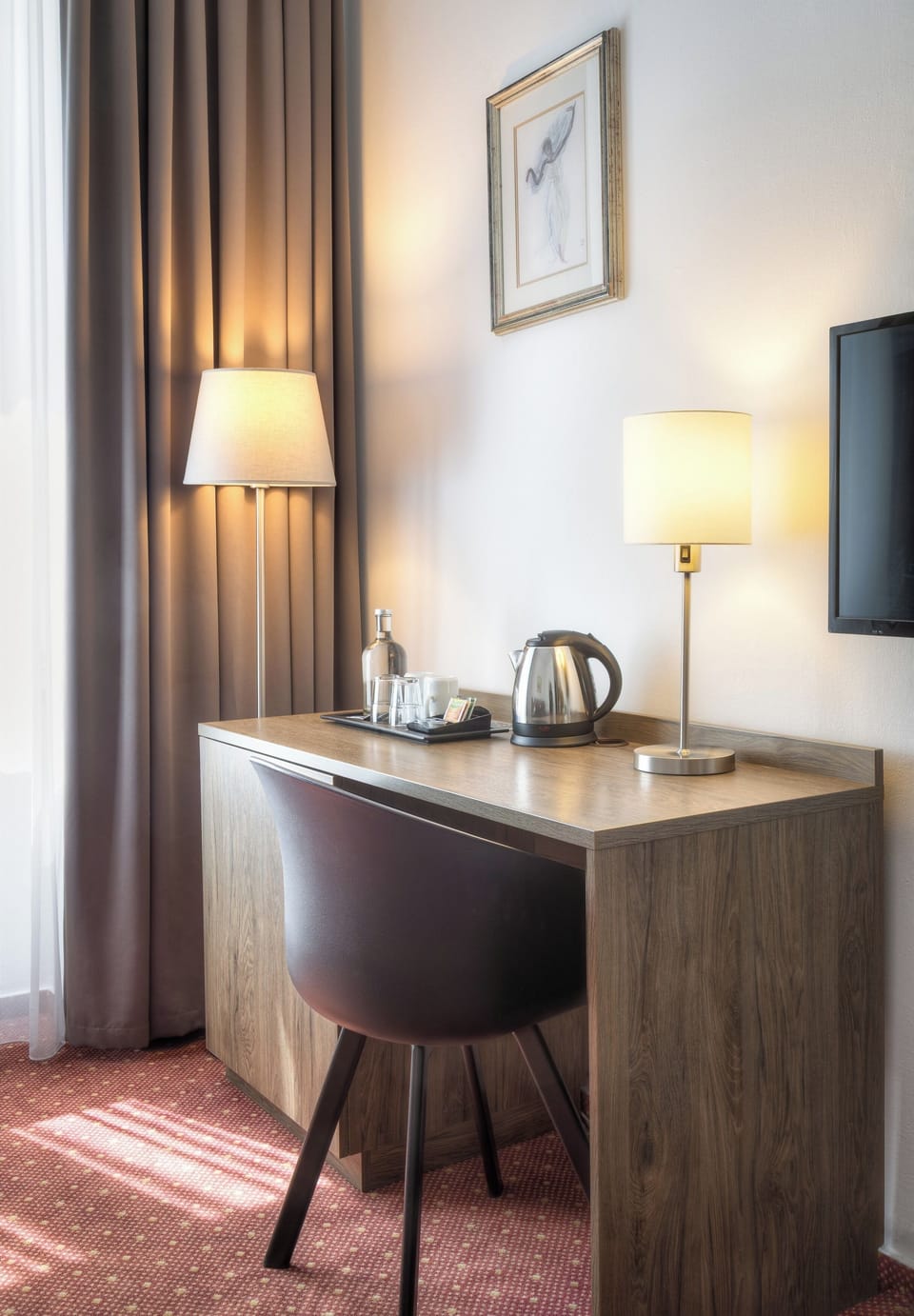 Hypo-allergenic bedding available, desk, blackout drapes, WiFi (free)