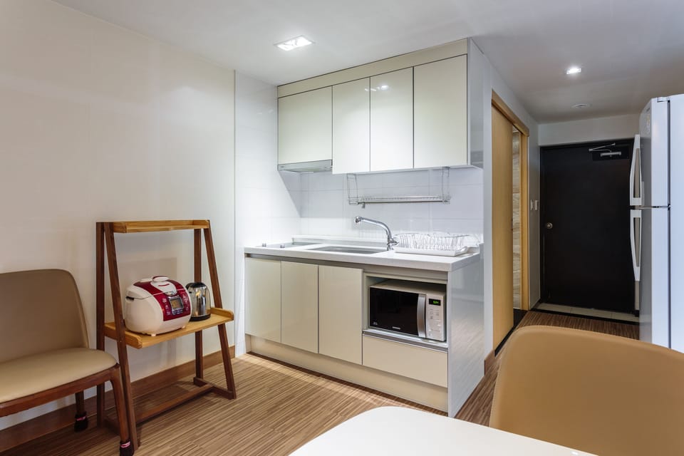 Triple Room | Private kitchenette | Fridge, microwave, stovetop, rice cooker