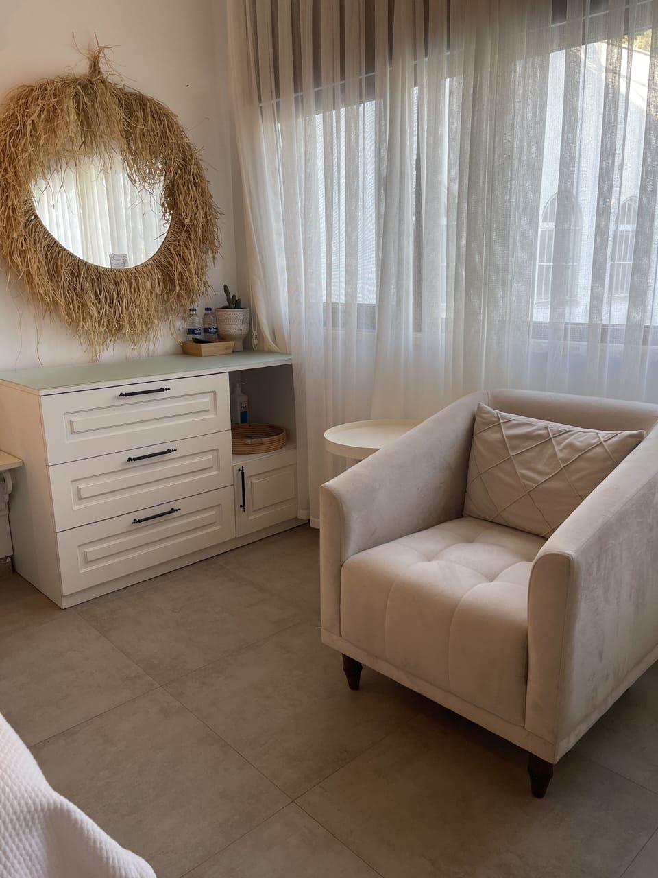 Standard Double Room, 1 Queen Bed, Non Smoking, Ensuite | Down comforters, Select Comfort beds, blackout drapes