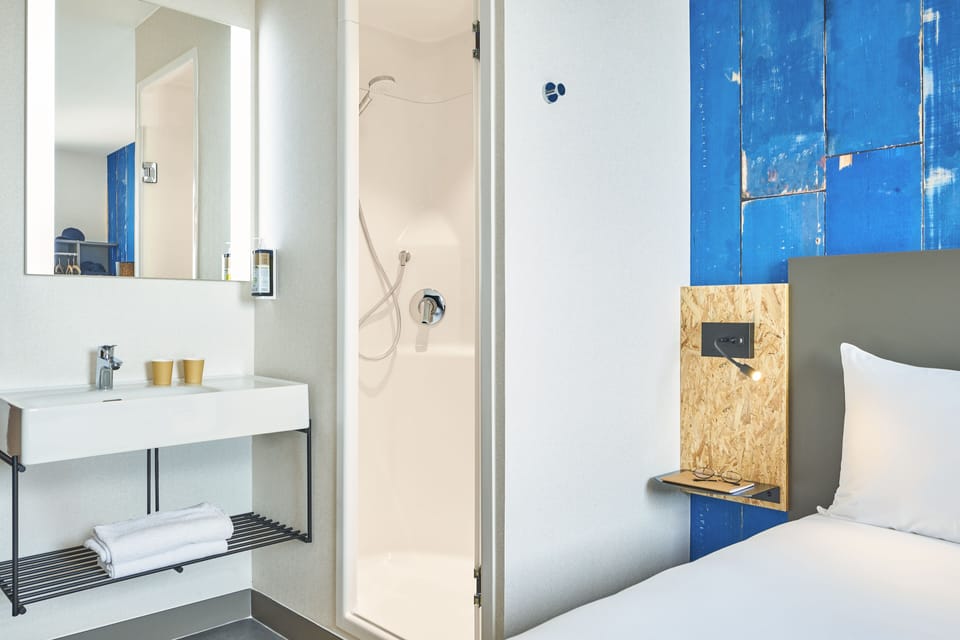 Standard Room, Multiple Beds | Premium bedding, soundproofing, free WiFi, bed sheets