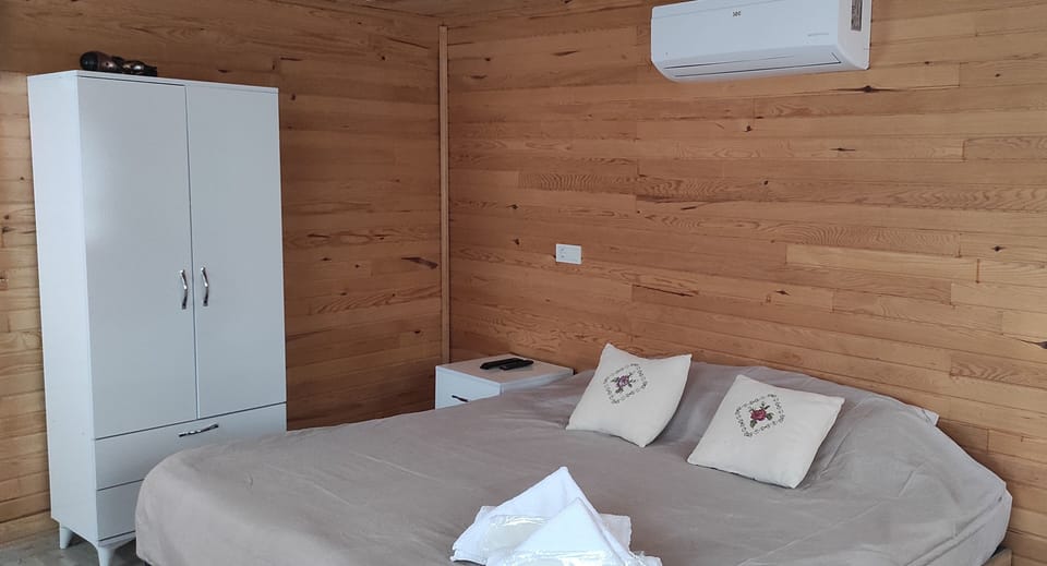 Classic Room | Free WiFi, bed sheets