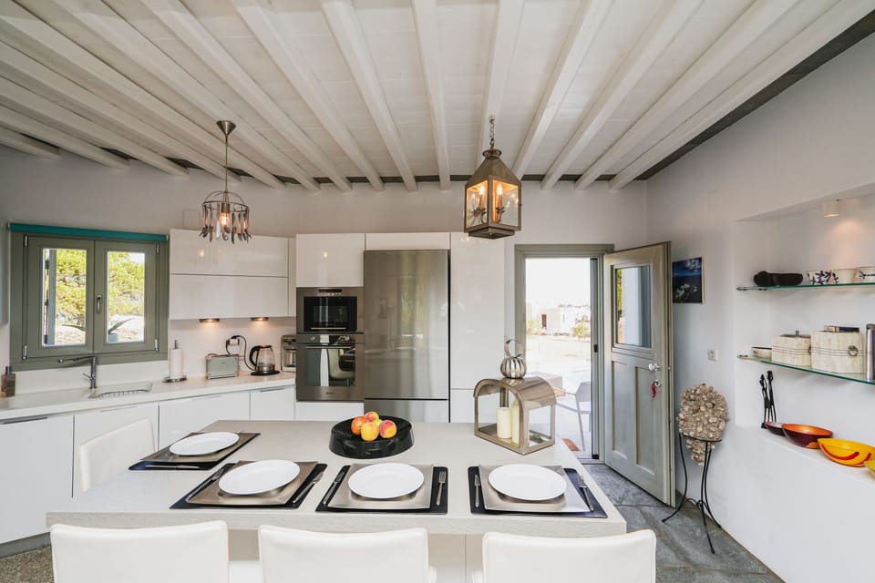 Villa, 2 Bedrooms | Private kitchen | Full-size fridge, microwave, oven, stovetop