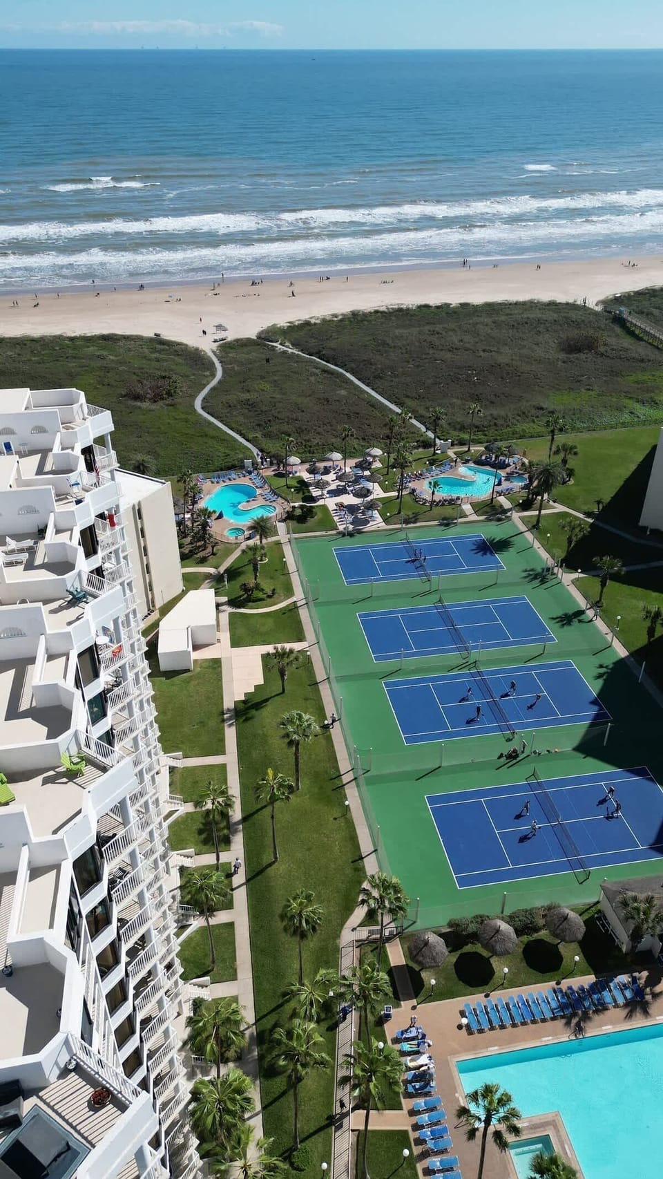 Apartment, 2 Bedrooms | Sport court