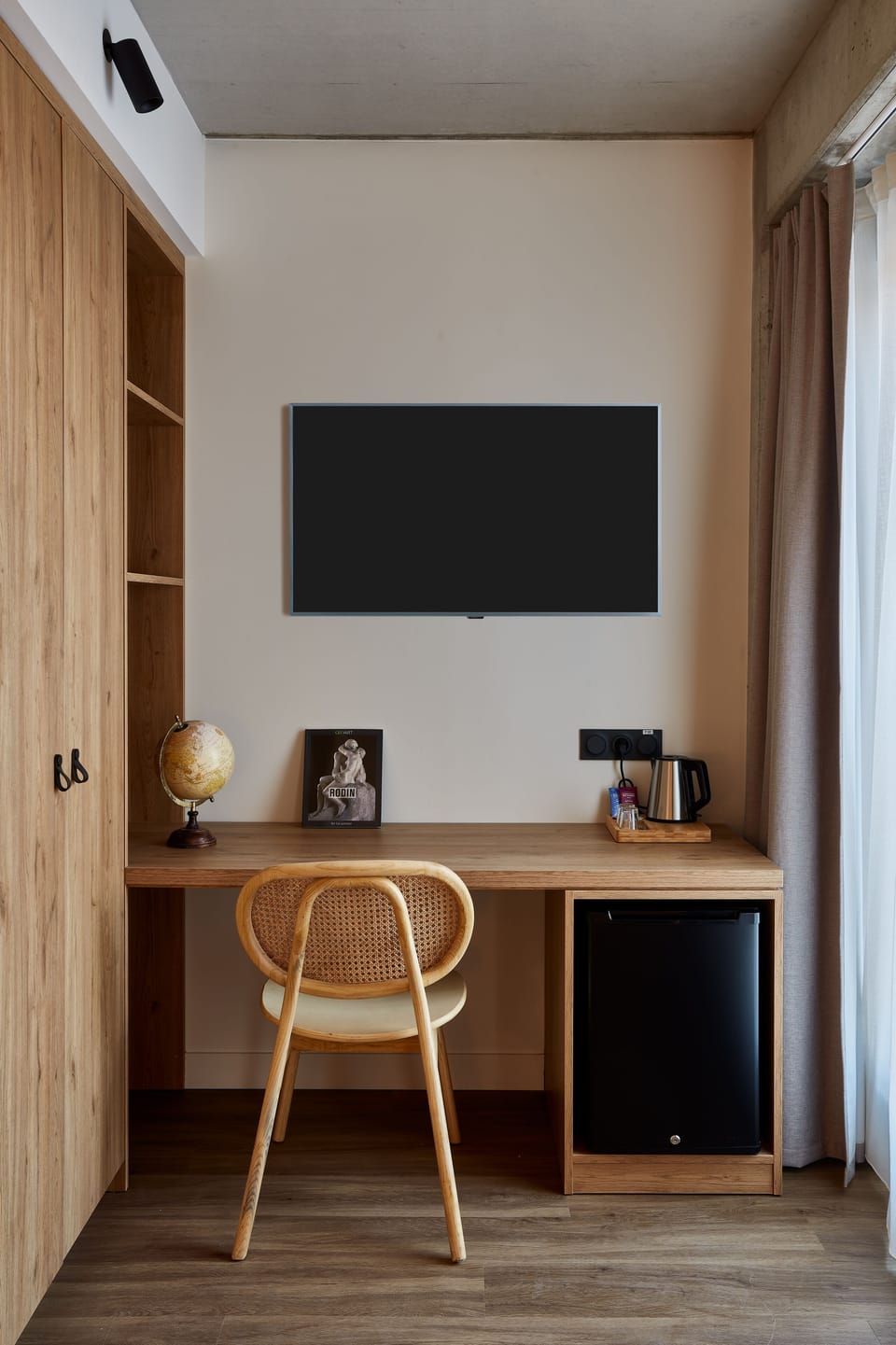 Private kitchenette