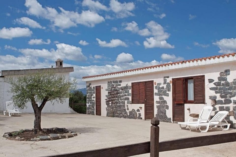 Ecoparco Neule' Country House in Sardinia