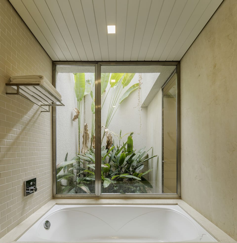 Bungalow (Duplex) | Bathroom | Shower, free toiletries, hair dryer, bathrobes