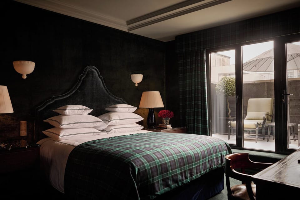 Suite, Terrace | Egyptian cotton sheets, premium bedding, Tempur-Pedic beds, minibar