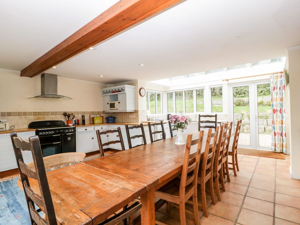 Cottage | Private kitchen | Fridge, dishwasher, electric kettle, toaster