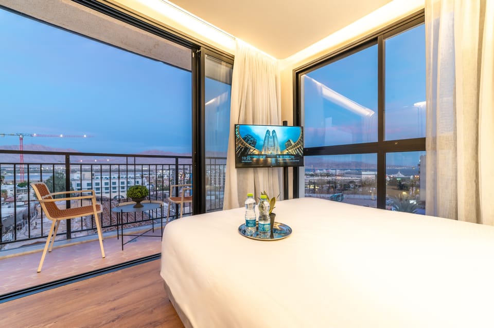 Classic Double Room, Balcony | In-room safe, blackout drapes, iron/ironing board, free WiFi
