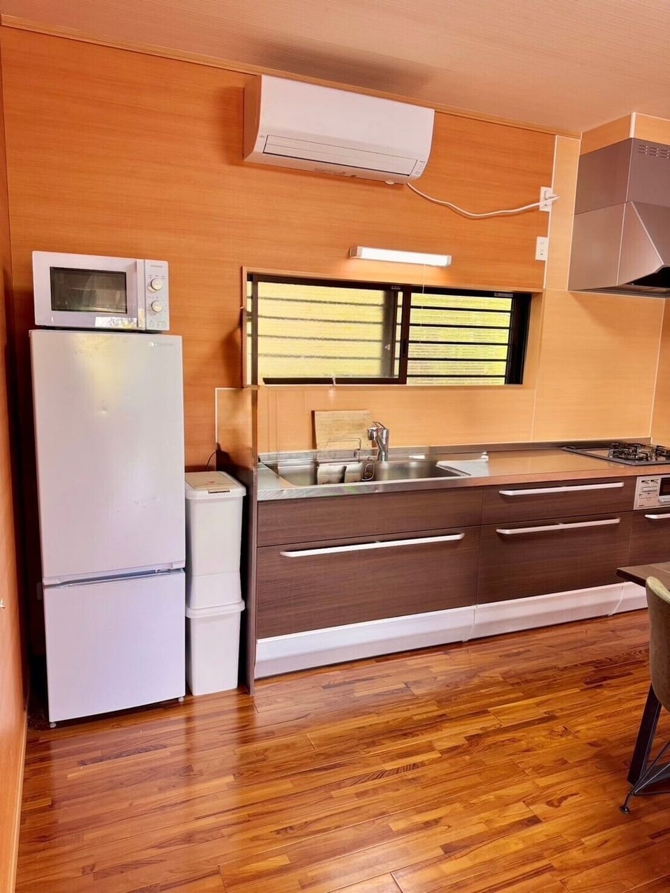 Family Villa | Private kitchenette | Full-size fridge, microwave, stovetop, dishwasher