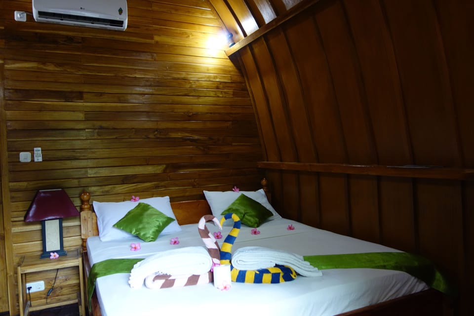 Deluxe Double Room | In-room safe, soundproofing, WiFi (free)