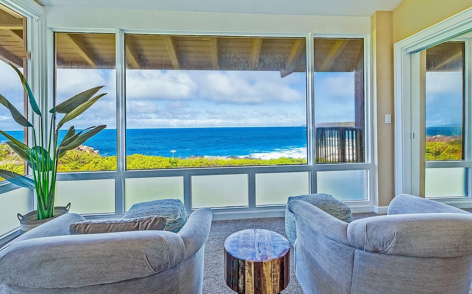 Condo, 1 Bedroom | Living room | Smart TV