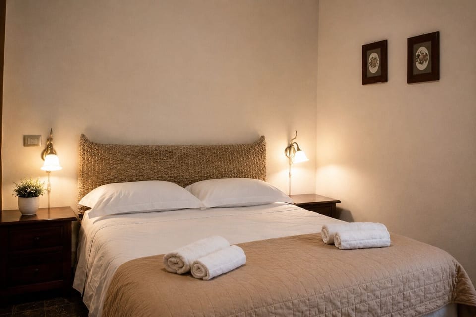 Minibar, soundproofing, bed sheets