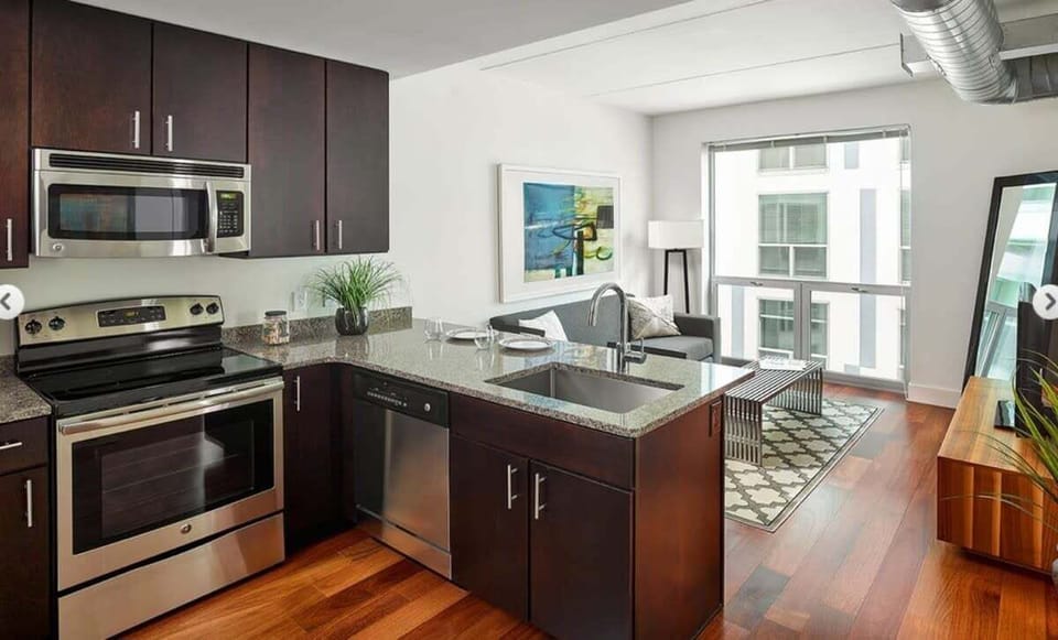 Apartment, 2 Bedrooms | Private kitchen | Coffee/tea maker, fridge, oven, toaster
