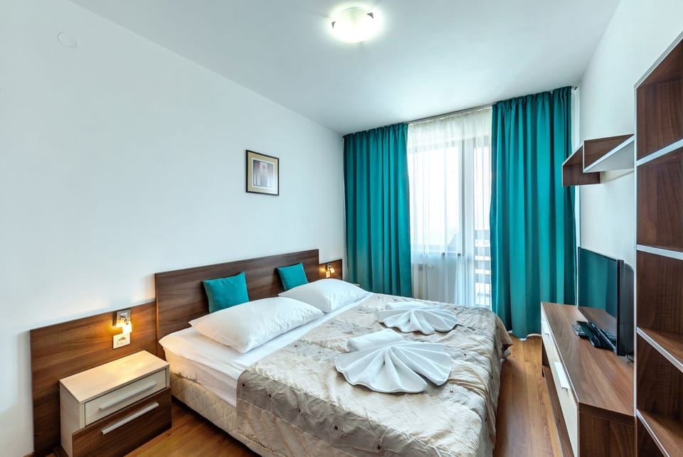Standard Apartment, 1 Bedroom | Iron/ironing board, free WiFi, bed sheets