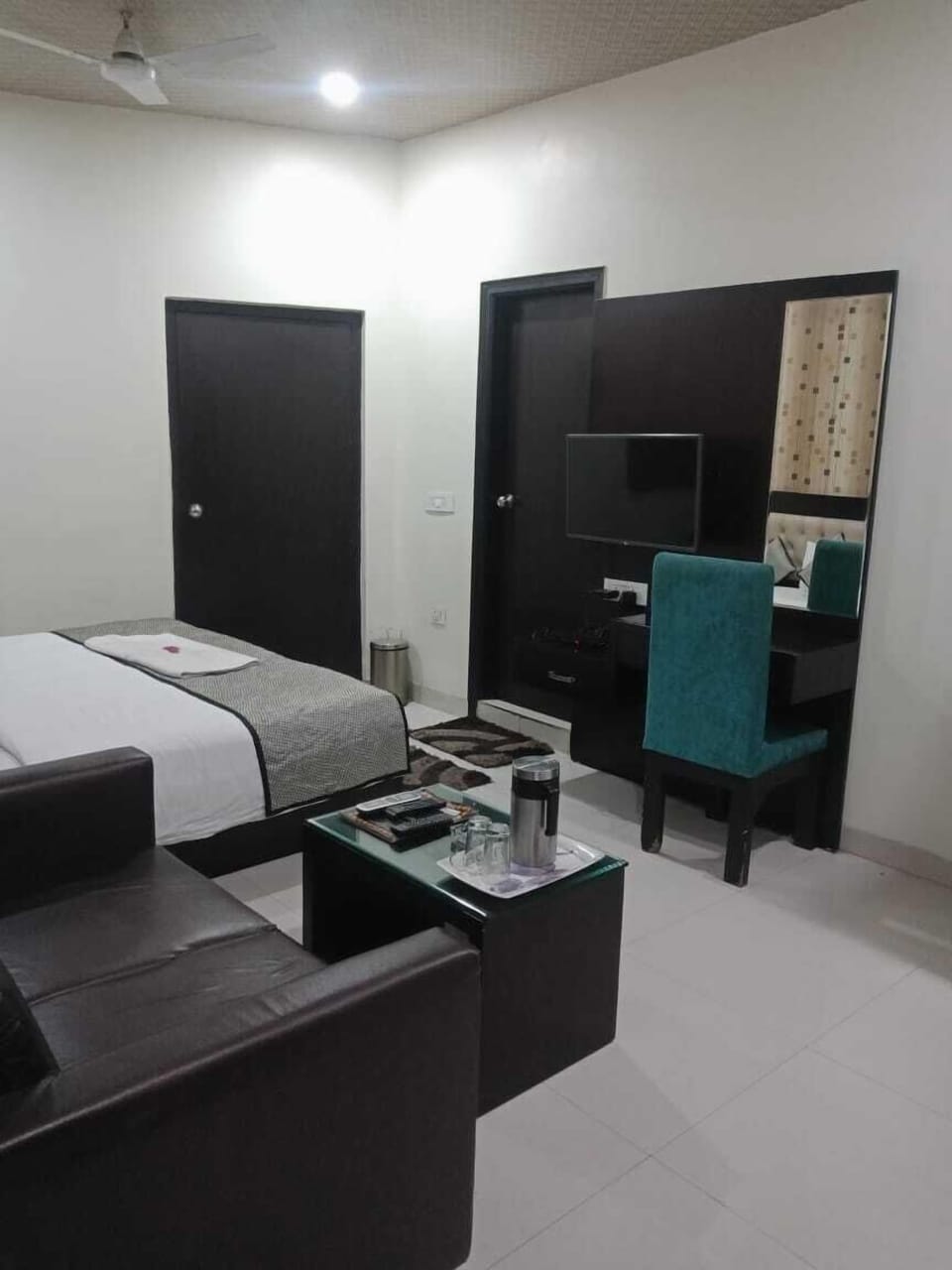 Executive Double Room, 1 Bedroom, City View | Premium bedding, down comforters, minibar, individually decorated