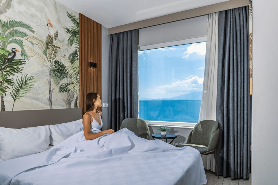 Double Room, Balcony, Sea View | Soundproofing, free WiFi, bed sheets