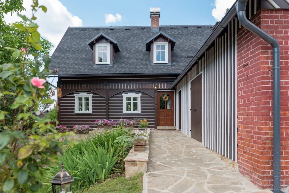 House | 5 bedrooms, WiFi