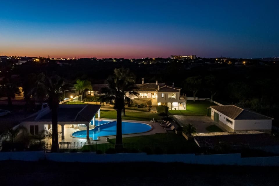 House | 6 bedrooms