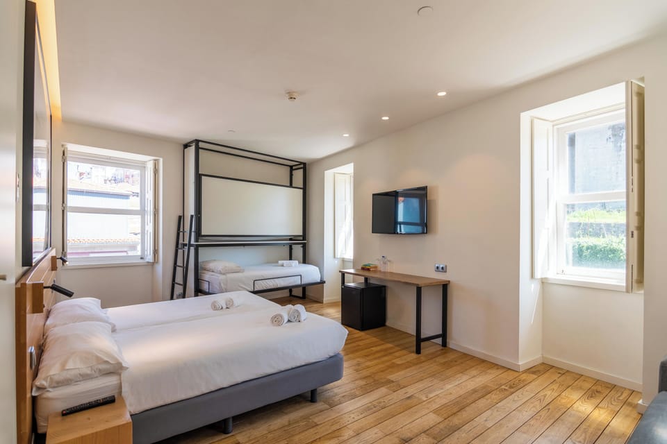Soundproofing, WiFi (free), bed sheets