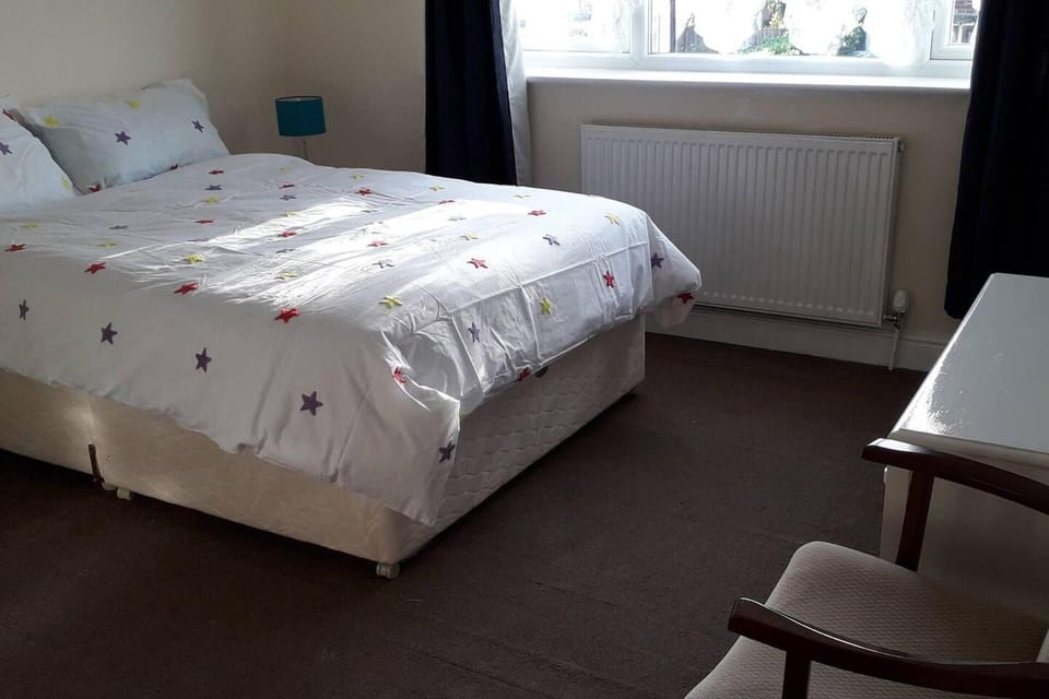 House | 2 bedrooms, iron/ironing board, free WiFi, bed sheets