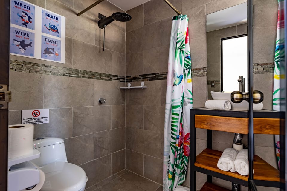 Shark Town Mal Pais Apartment in Cobano