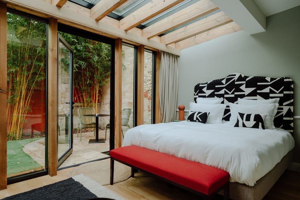 Deluxe Double Room with Bath | Premium bedding, pillowtop beds, minibar, in-room safe