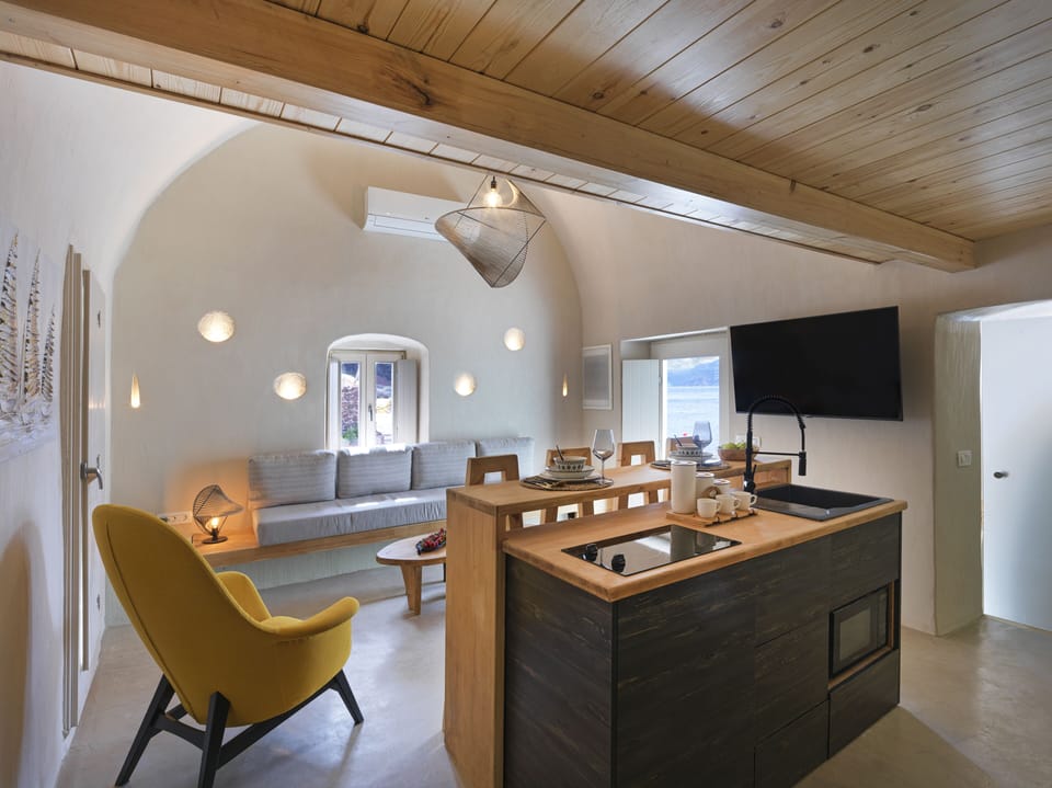 Luxury House, 3 Bedrooms, Private Pool, Sea View | Private kitchen | Fridge, stovetop, espresso maker, coffee/tea maker