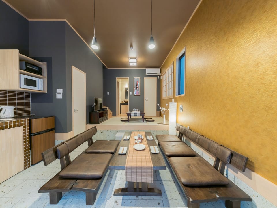 House, 1 Bedroom, 2 Bathrooms | 1 bedroom, desk, WiFi (free), individually furnished