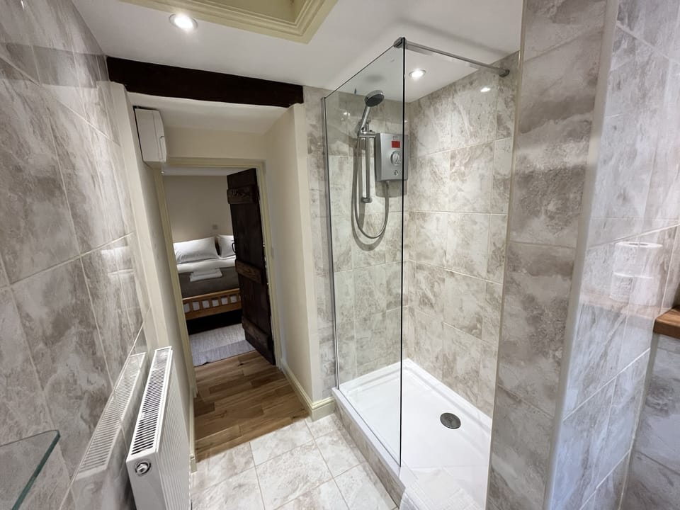 Double Room, Ground Floor (Self Contained Unit) | Bathroom | Towels