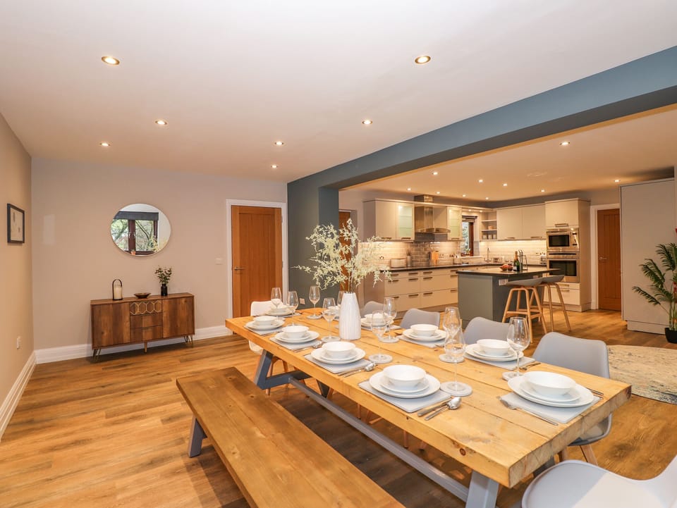 Cottage | Interior