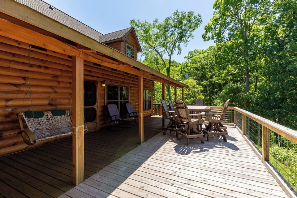 Studio (3 Bedrooms) | Front of property