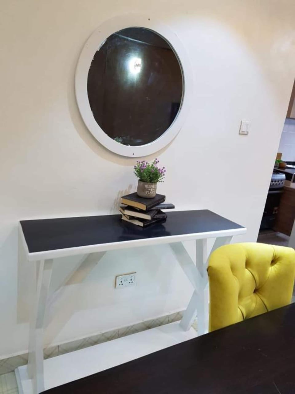 Economy Apartment, 1 Bedroom | Living area | Flat-screen TV